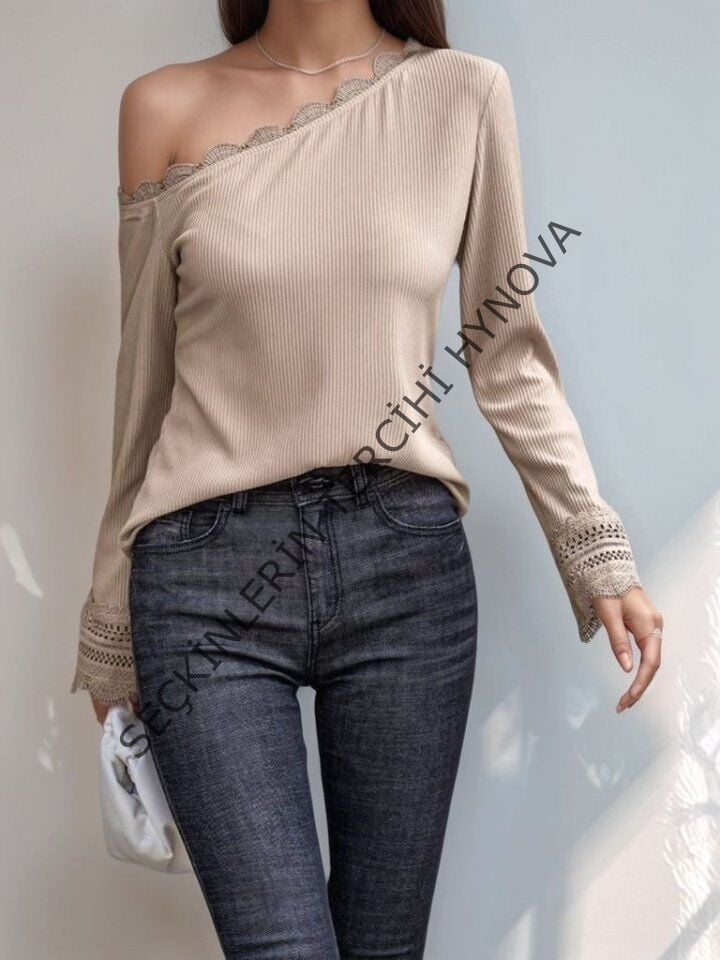 Kadın Uzun Kollu Tek Omuzu Açık Dantelli Burgu Bluz