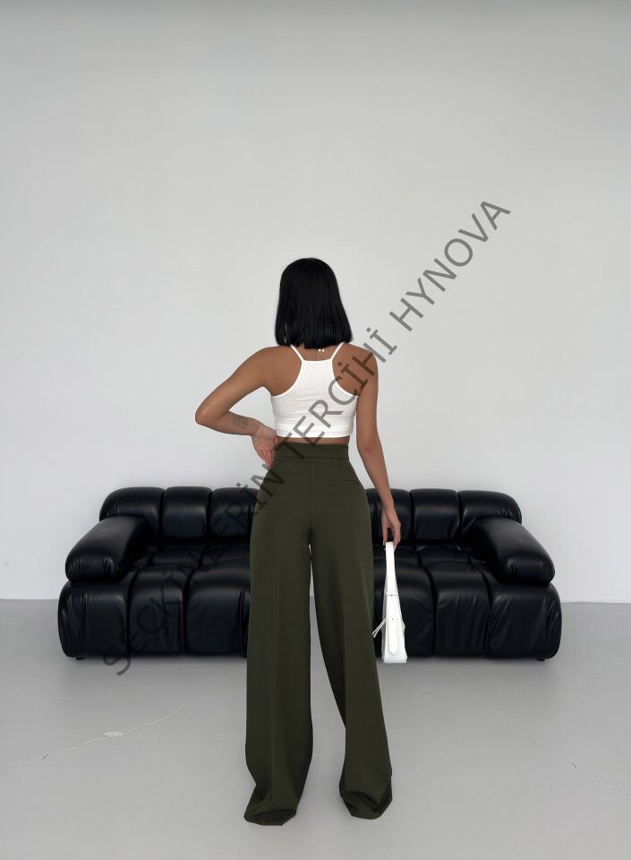 Üç Düğme Detayli Palazzo Pantolon