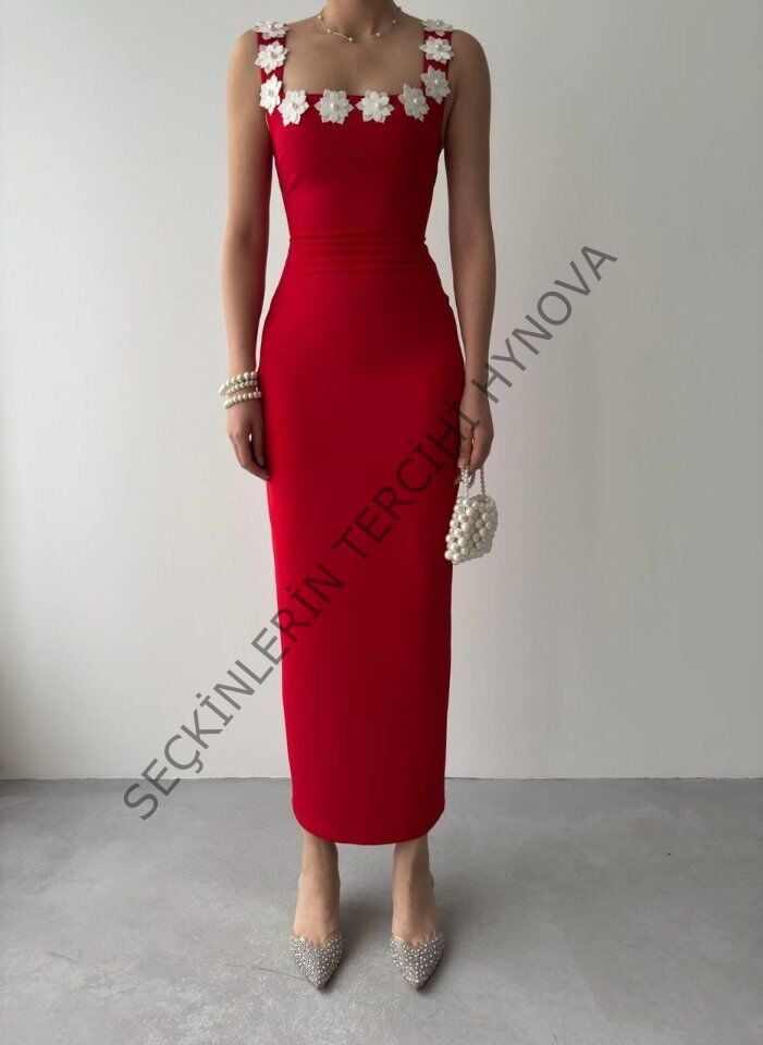 Mıng Çiçek Detaylı Elbise