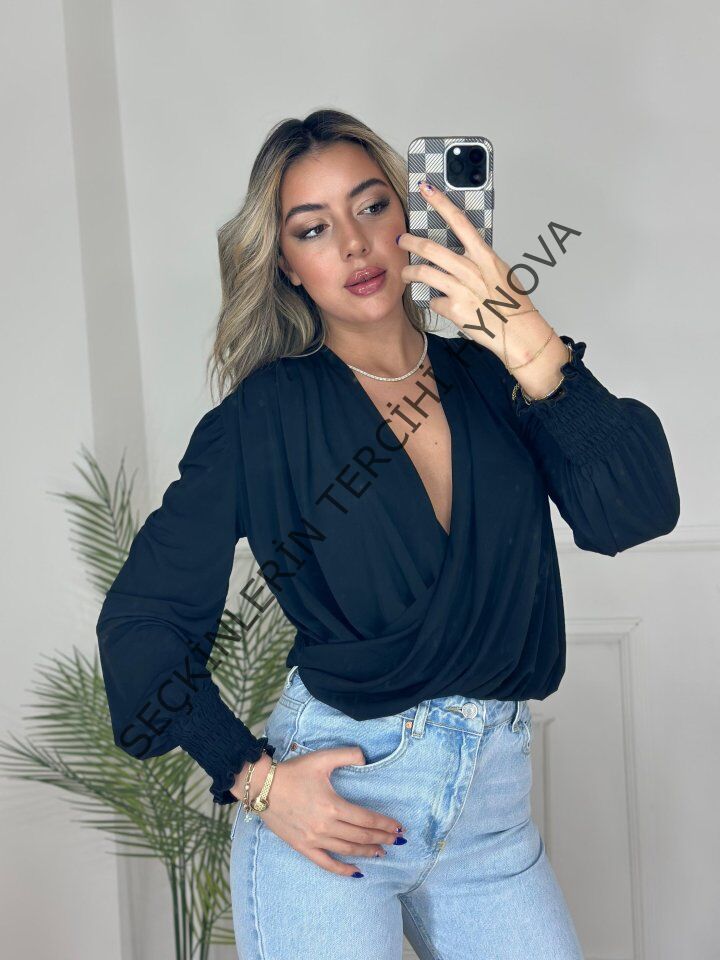 Kadın Uzun Kollu Dökümlü Kruvaze Yaka Kol Ucu Gipeli Sandy Bluz