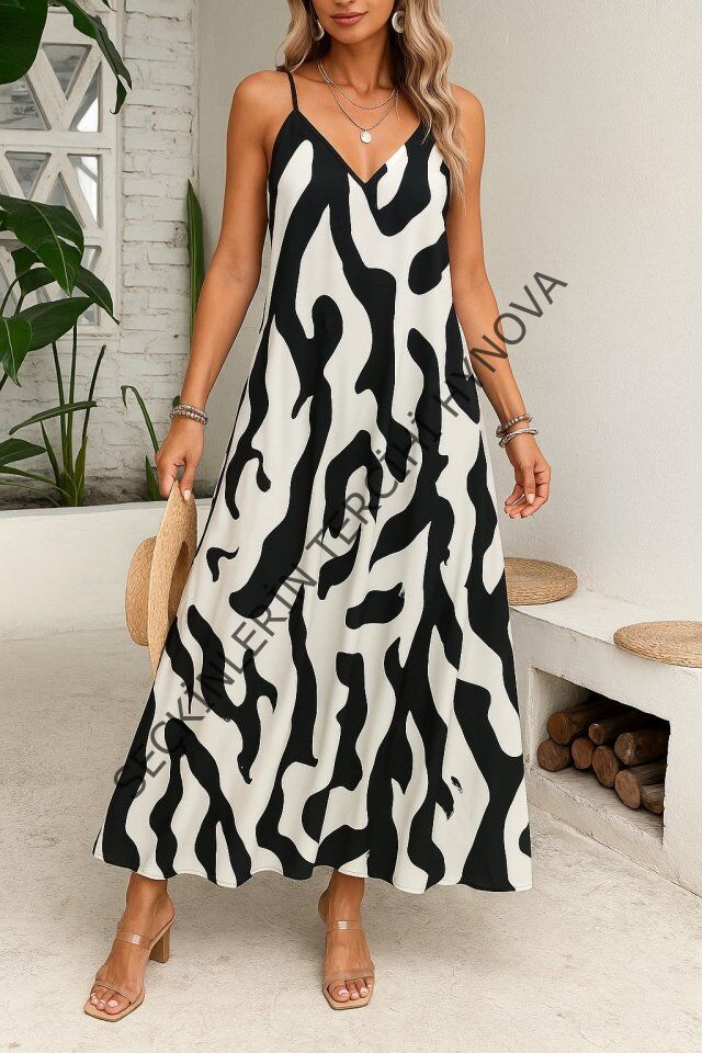 Kadın Ip Askılı Geniş V Yakalı Leopar Desenli Süprem Elbise