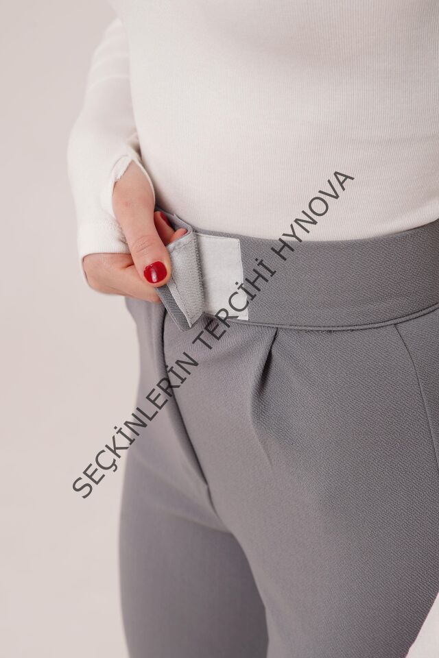 Cırt Kapama Detaylı Gri Pantolon