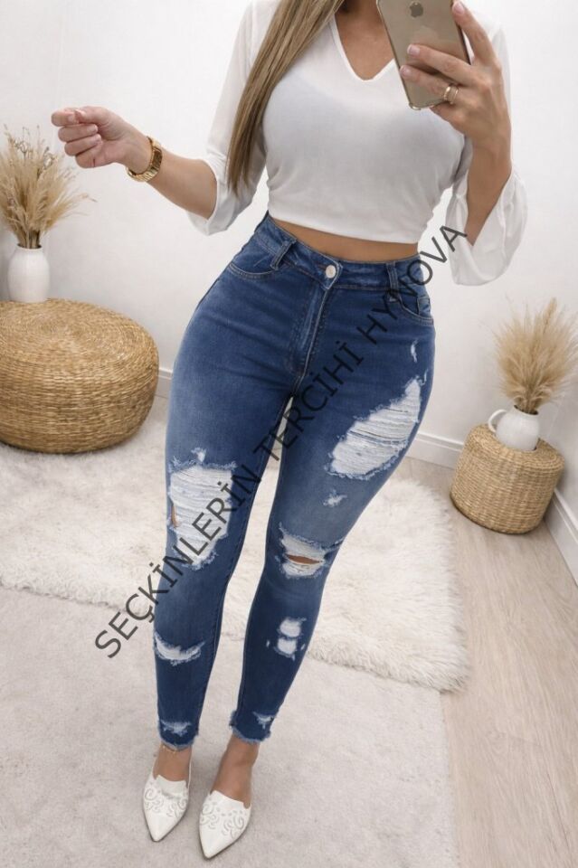 Kadın Yüksek Bel Düğmeli Yırtık Kot Pantolon