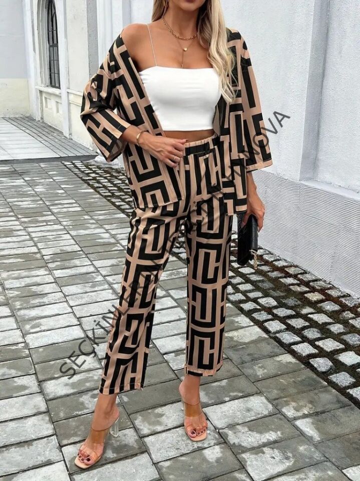 Kadın Uzun Kollu önü Açık Desenli Iki Iplik Ceket Ve Pantolon Ikili Takım