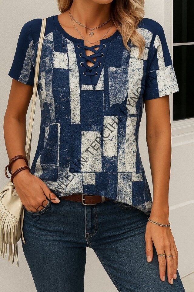 Kadın Kısa Kollu Yakası Bağcıklı Kuş Gözü Detay Süprem Bluz