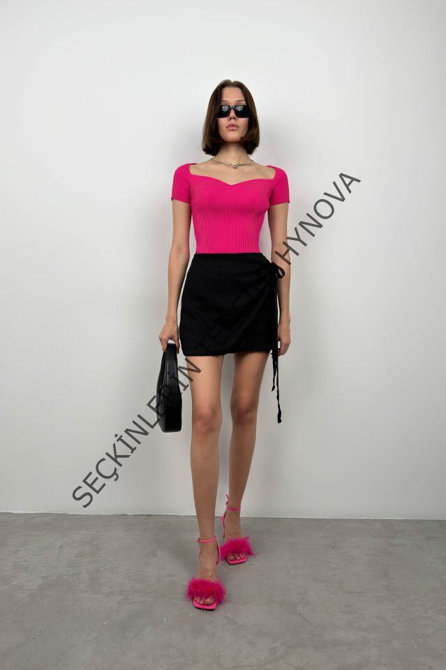 Kare Yaka Triko Bluz