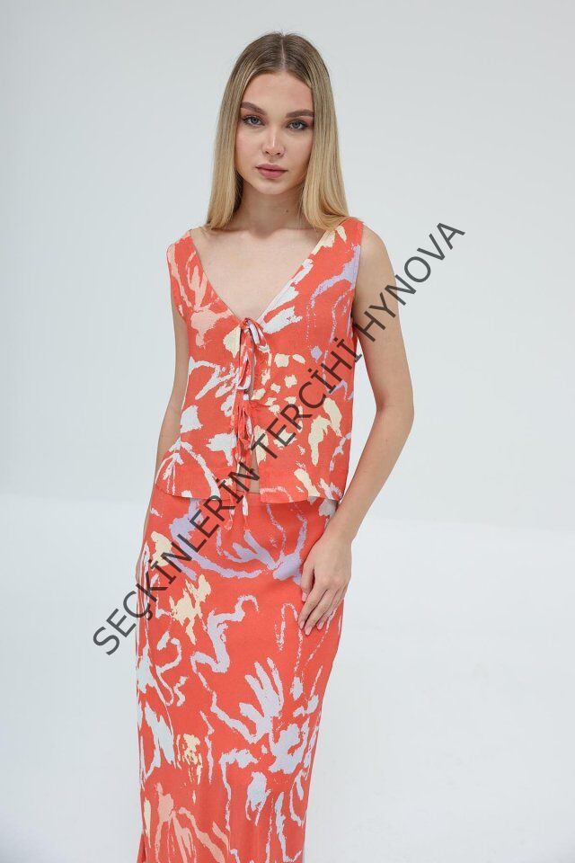 Bağcıklı Bluzlu Etek Takım - Kırmızı