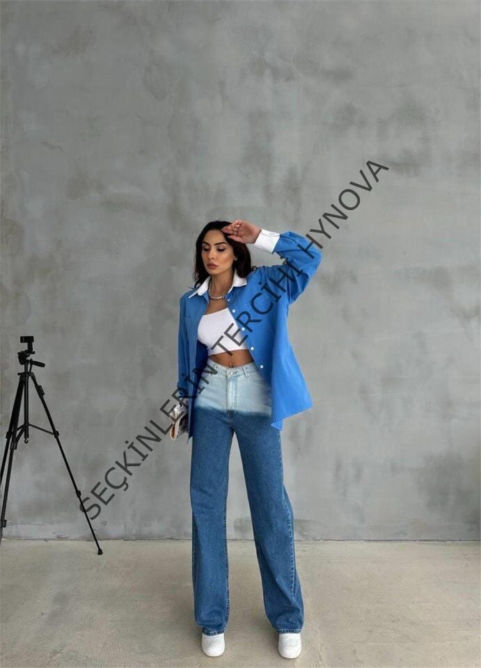 KOL VE MANŞET BEYAZ KAPALI PİLE DETAYLI GÖMLEK - Mavi