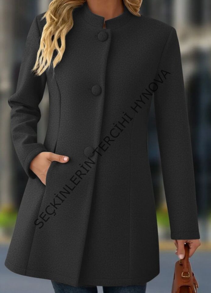 Kadın Uzun Kollu Hakim Yakalı önden Düğmeli Cep Detaylı Kısa Kaşe Kaban