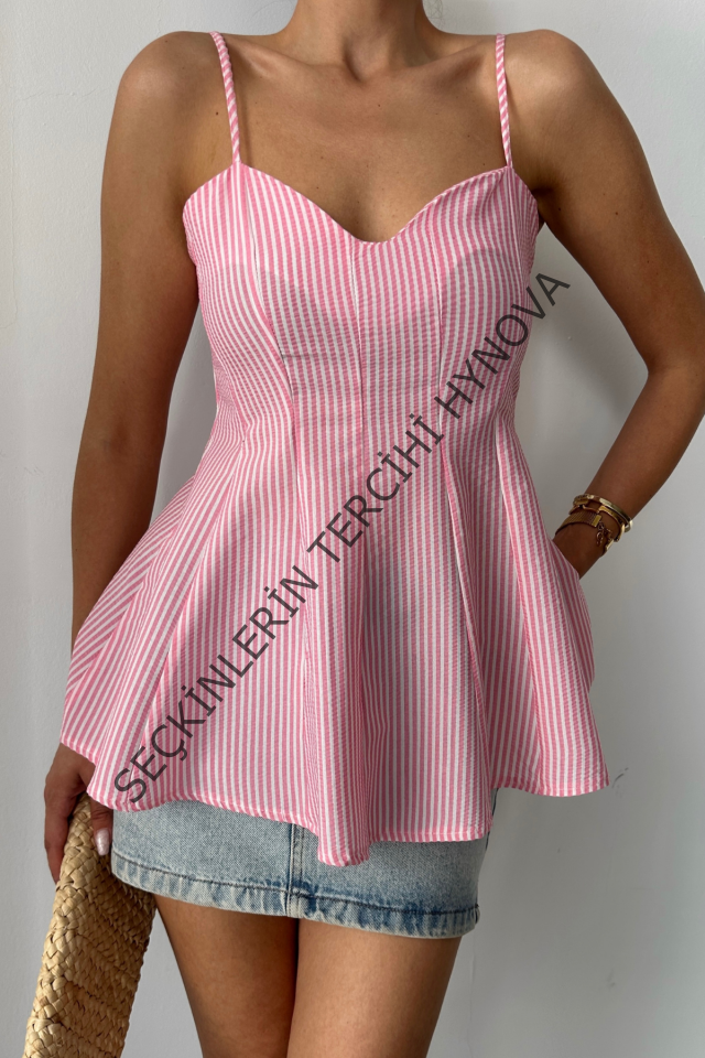 ÇİZGİLİ GOFRE ASKILI PENS DETAYLI BLUZ - Pembe