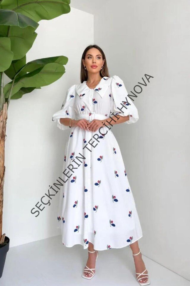 Kırmızı Yakası Çiçek Motifli Kemerli Elbise