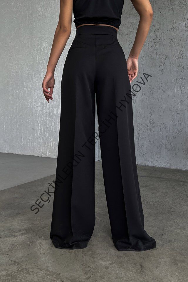 Üç Düğme Detayli Palazzo Pantolon