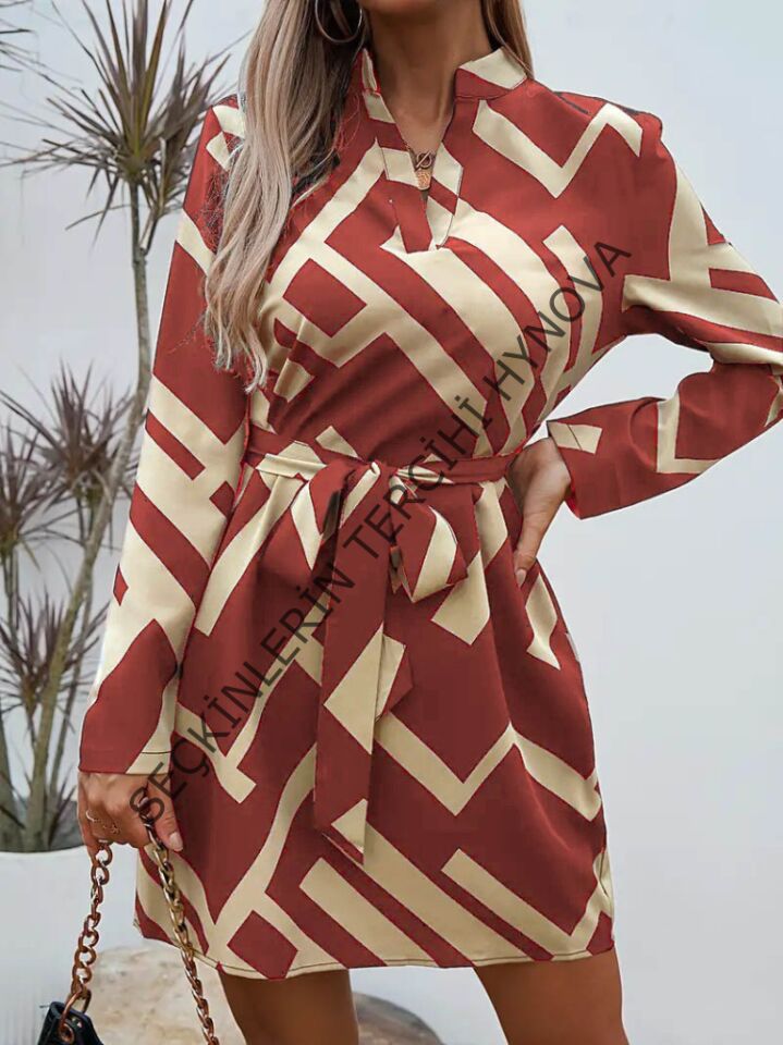 Kadın Uzun Kollu V Yakalı Desenli Belinde Kuşaklı Dalgıç Elbise