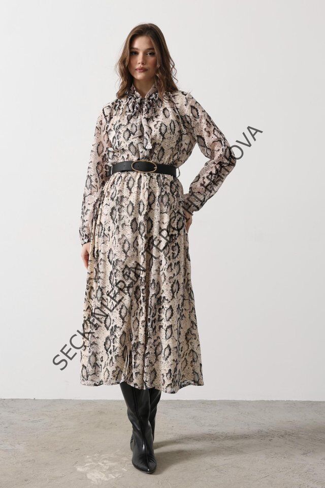 Yılan Desen Uzun Yaka Detaylı Elbise - Krem-Siyah