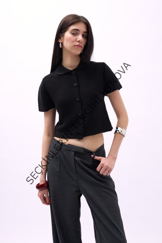 Bebe Yaka Düğmeli Bluz