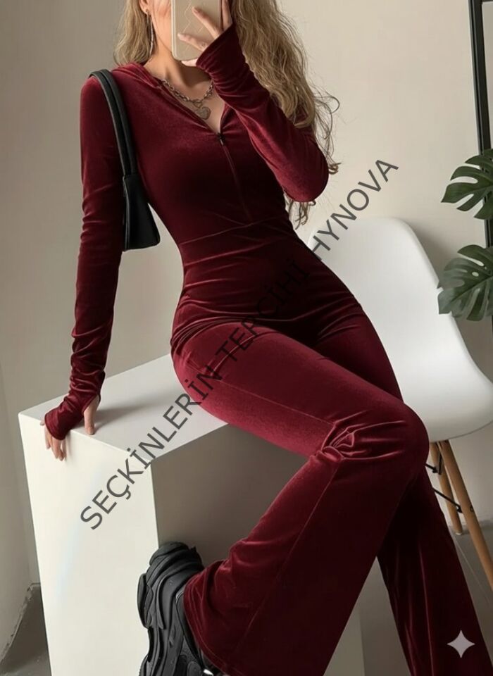 Kadın Uzun Kollu Kapşonlu Fermuarlı Kadife Tulum