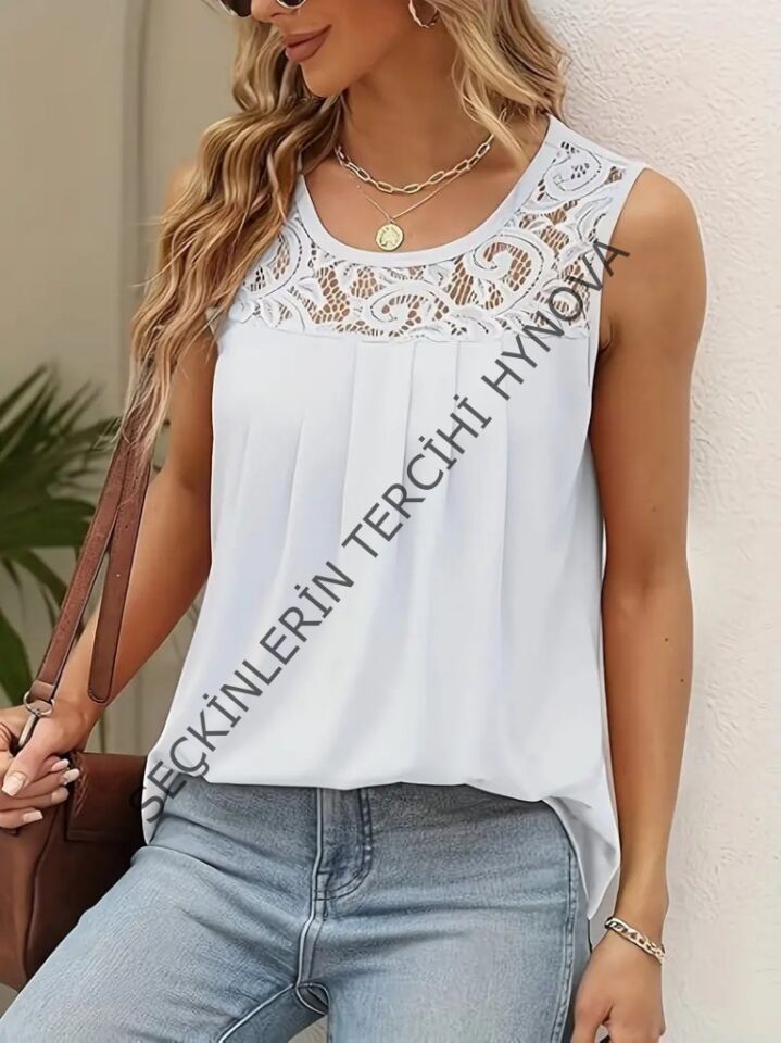 Kadın Askılı Yuvarlak Yaka Dantel Detaylı Viskon Bluz