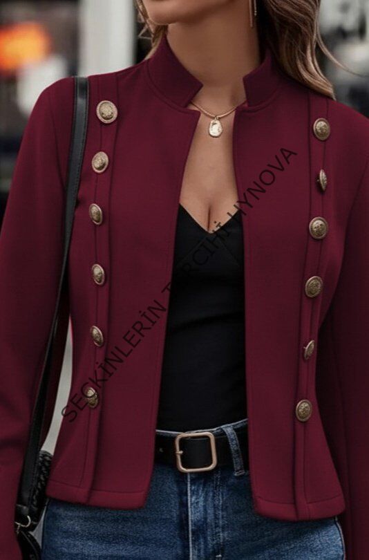 Kadın Uzun Kollu Hakim Yaka Yanlardan Düğmeli Kısa Süet Ceket