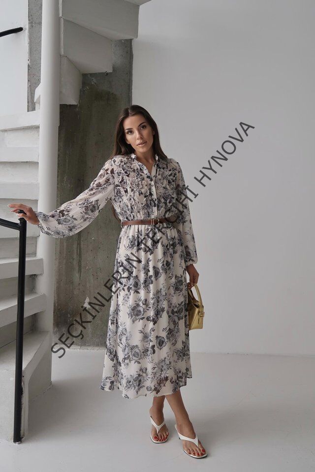 Siyah Biye Detaylı Elbise