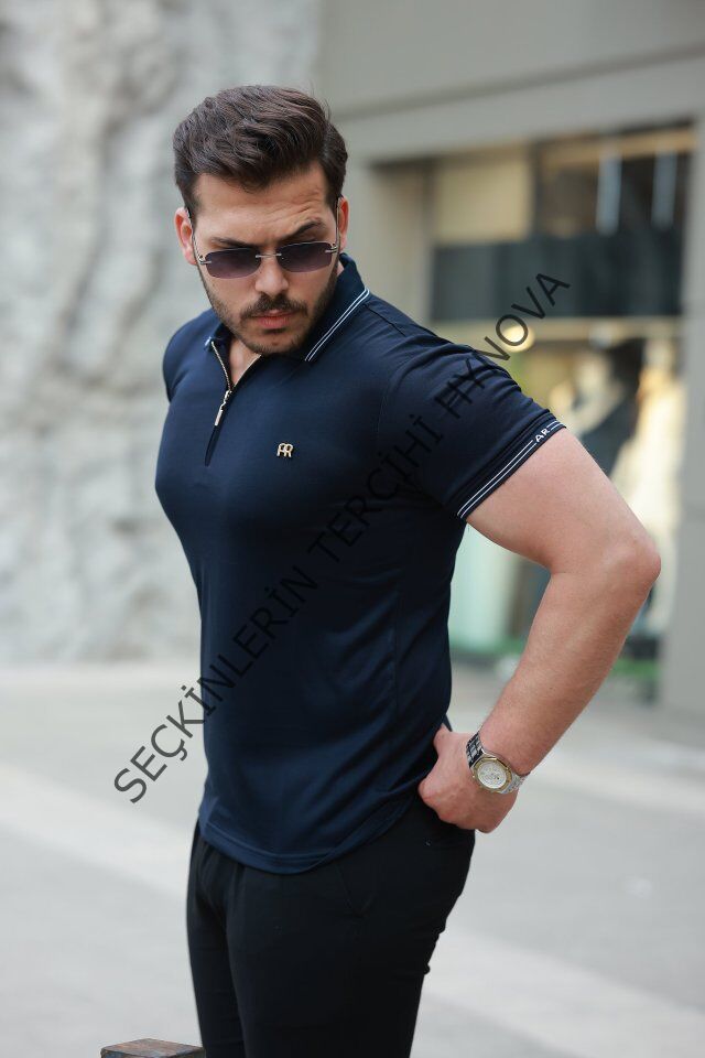 Erkek Yaka Ve Kolları çizgi Detaylı Fermuar Yakalı Kısa Kollu Tişört