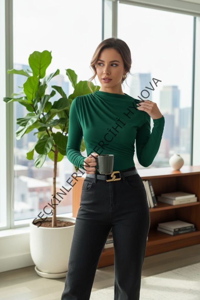 Kadın Yeşil Belden ve Boyundan Büzgü Detaylı Uzun Kollu Bluz