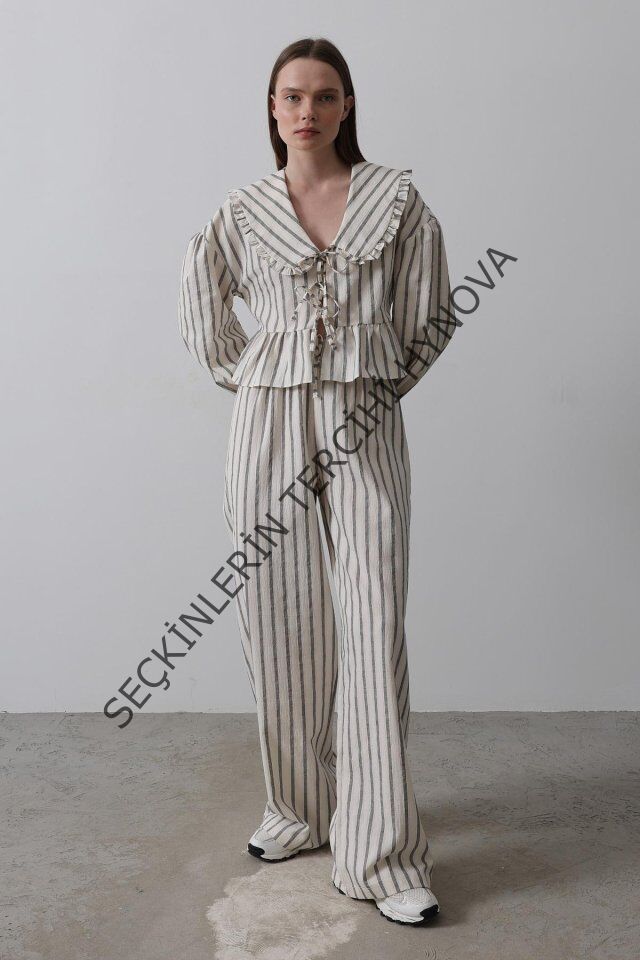 Bebe Yakalı Önü Bağlamalı Takım - Natür