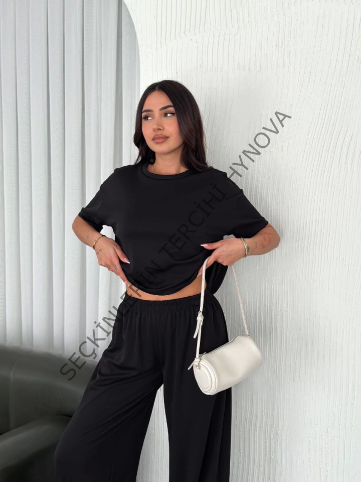 Osy Modal Yumuşak Dokulu Kumaş Bisiklet Yaka T-shirt Bol Paça Pantalon Ikili Takım -Siyah