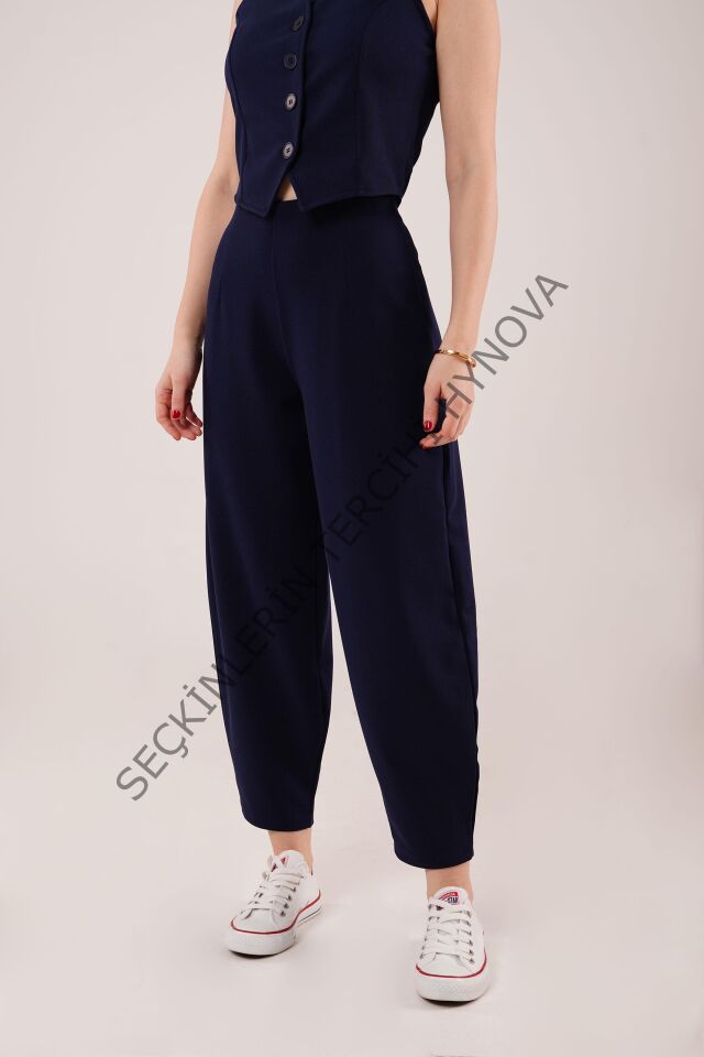 Havuç Kesim Lacivert Pantolon