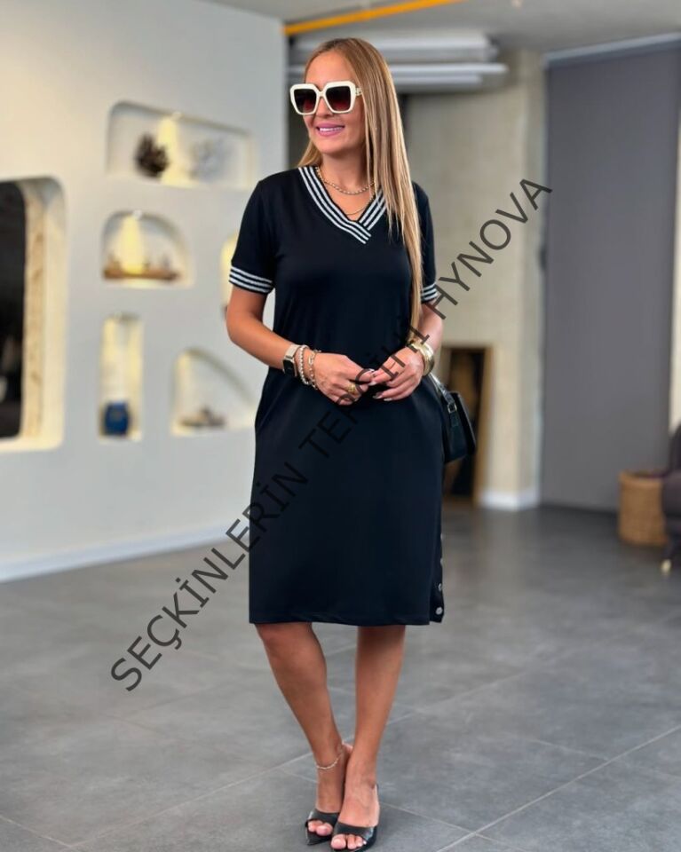 Kadın Kısa Kollu V Yakalı Yanlardan Yırtmaç Ve Düğmeli Viskon Iki Iplik Elbise