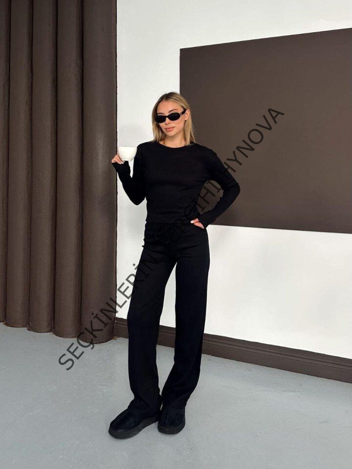 Kadın Bisiklet Yaka Parmak Geçme Detay Uzun Kollu Bluz Ve Pantolon Ikili Takım