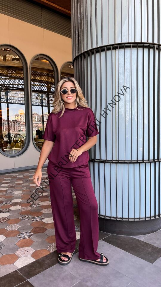 Kadın Kısa Kollu Bisiklet Yaka Omuzdan Düğmeli Viskon Iki Iplik Kısa Bluz Ve Pantolon Ikili Takım