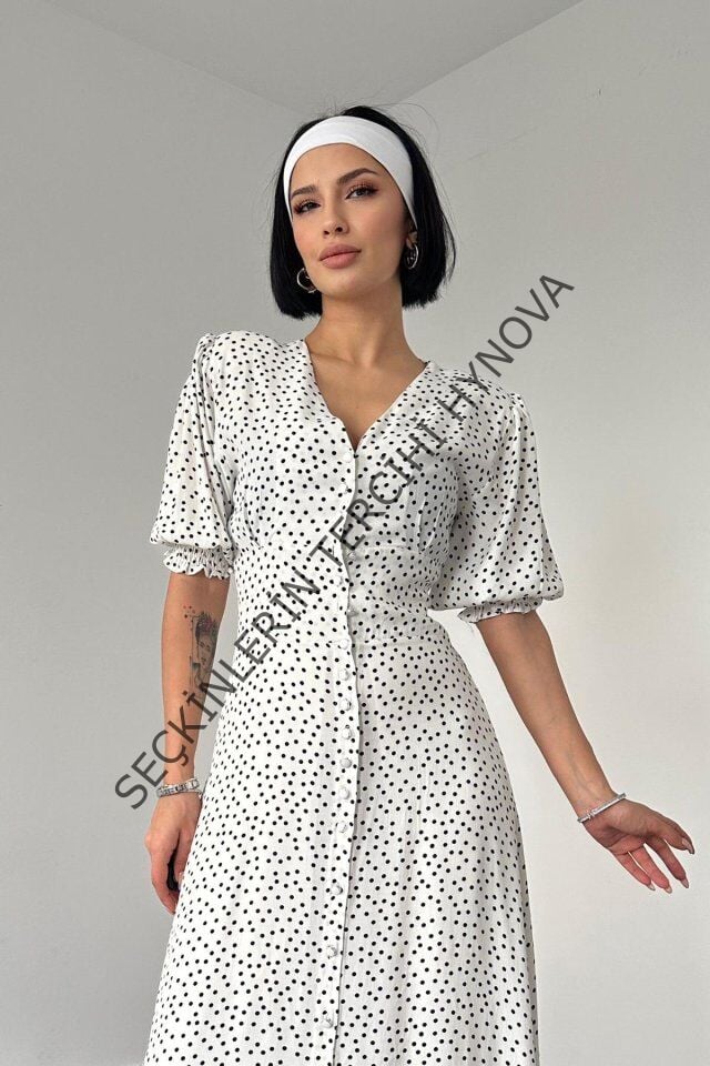 Beyaz Arka Ve Bel Ucu Gipeli Elbise