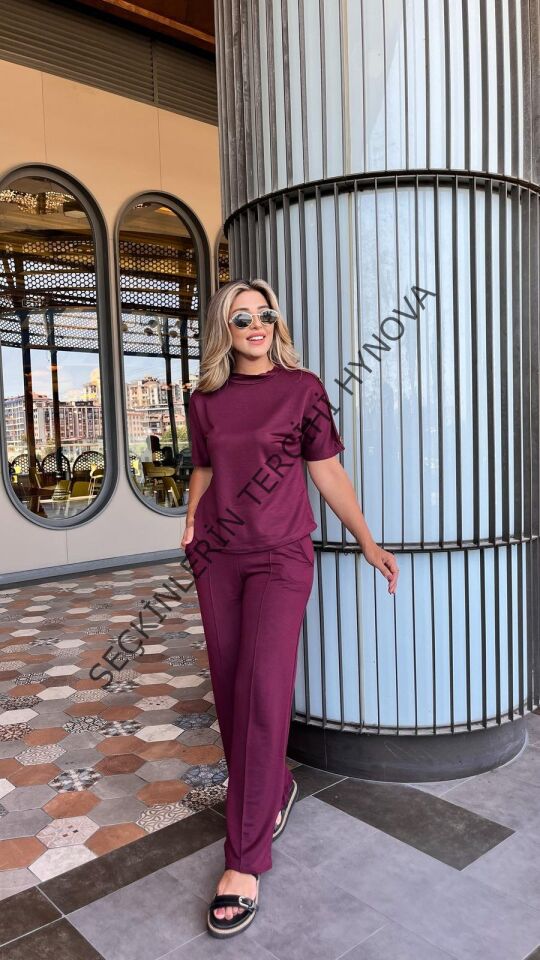 Kadın Kısa Kollu Bisiklet Yaka Omuzdan Düğmeli Viskon Iki Iplik Kısa Bluz Ve Pantolon Ikili Takım