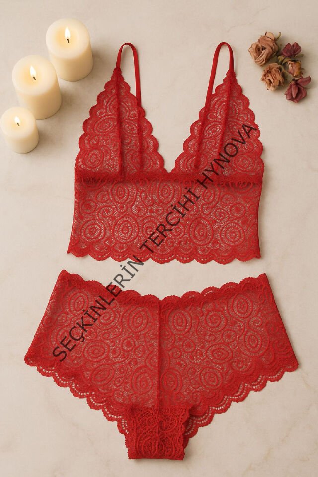 Kadın Kırmızı Dantel Bralet Şort Takımı – Tutkulu ve Çekici İç Giyim