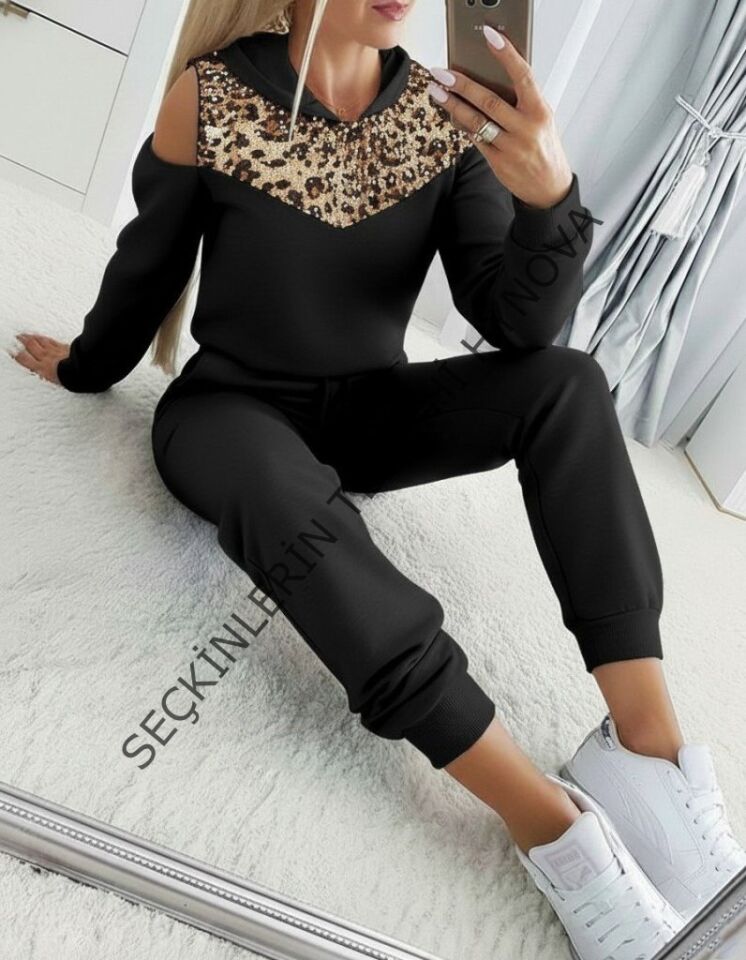 Kadın Uzun Kollu Omuzlardan Açık Leopar Desenli Kapşonlu Viskon Iki Iplik Bluz Ve Pantolon Ikili Takım