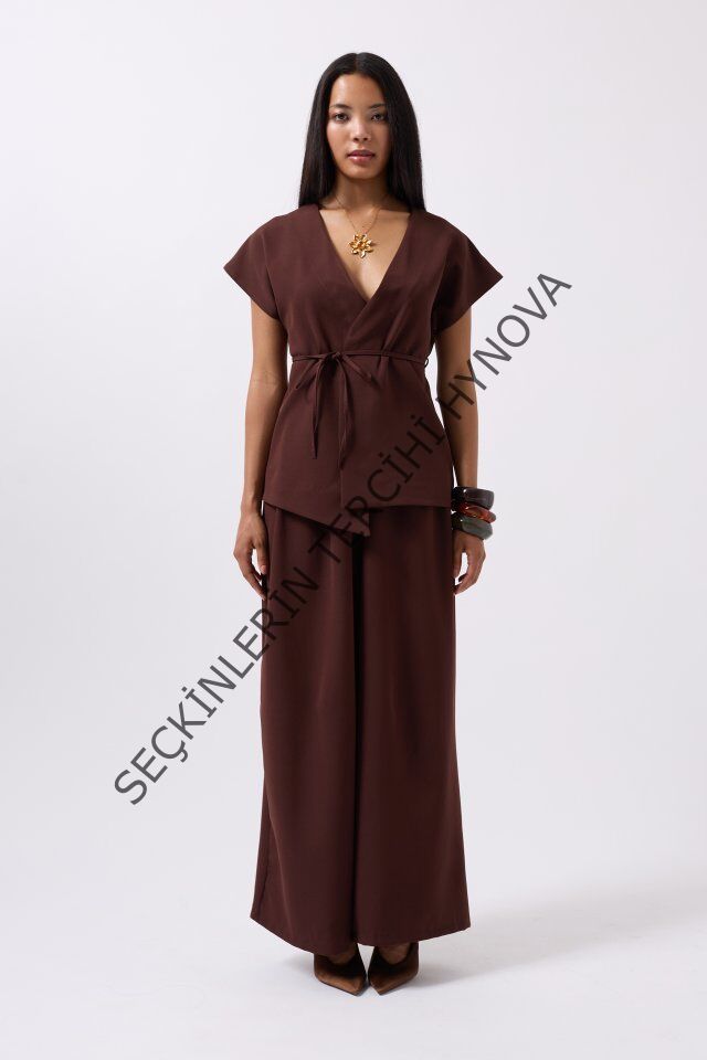 Bağcık Detay Yelek