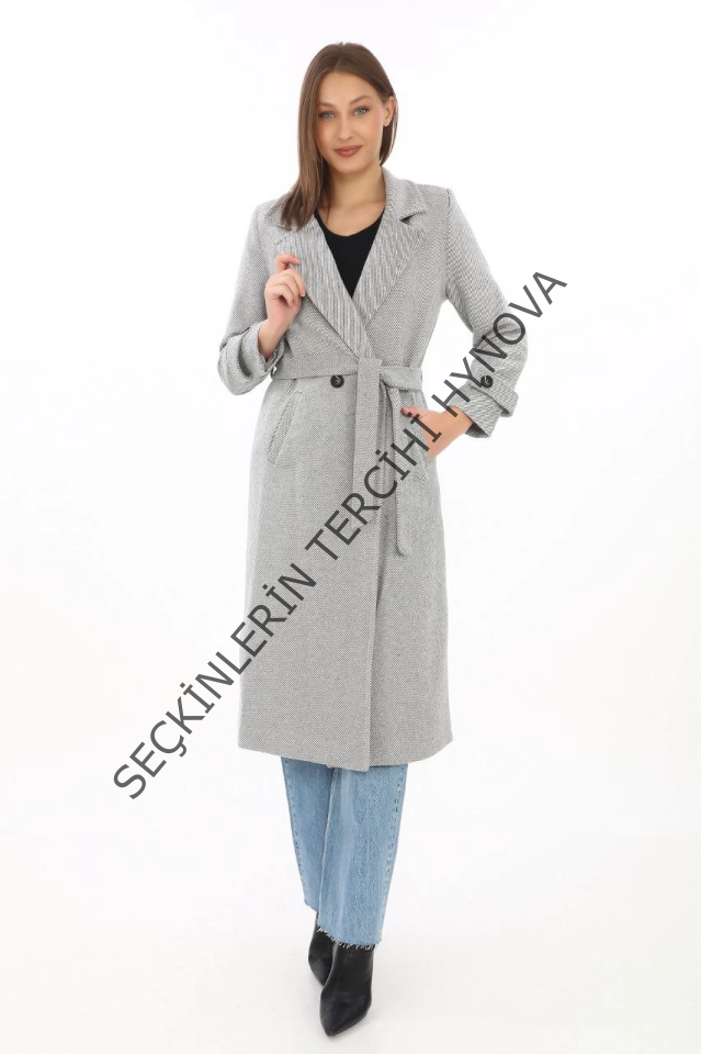 Balık Sırtı Kaşe Kaban – Uzun Boy Kruvaze Yaka Kuşaklı Astarlı Kışlık Tesettür Kaban, Yünlü Dokuma Kaşmir Kumaş, Cepli Rahat Oversize Kalıp Şık Modern Kaban Mont Modeli (Günlük Ve Özel Gün Kombinlerine Uygun) - Gri