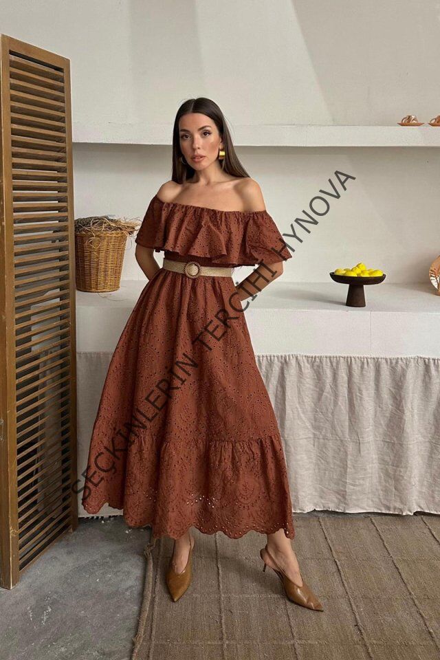 Kahverengi Omzu Lastikli Brode Elbise