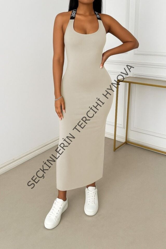 Kadın Yuvarlak Yaka Sırttan çapraz şerit Love Detaylı Yırtmaçlı Viskon Elbise