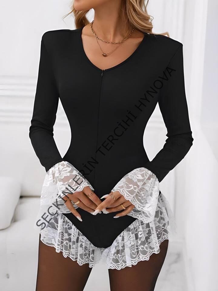 Kadın V Yaka Uzun Kollu Gizli Fermuar Dekolte Ve Dantel Volan Detay Mini şort Tulum