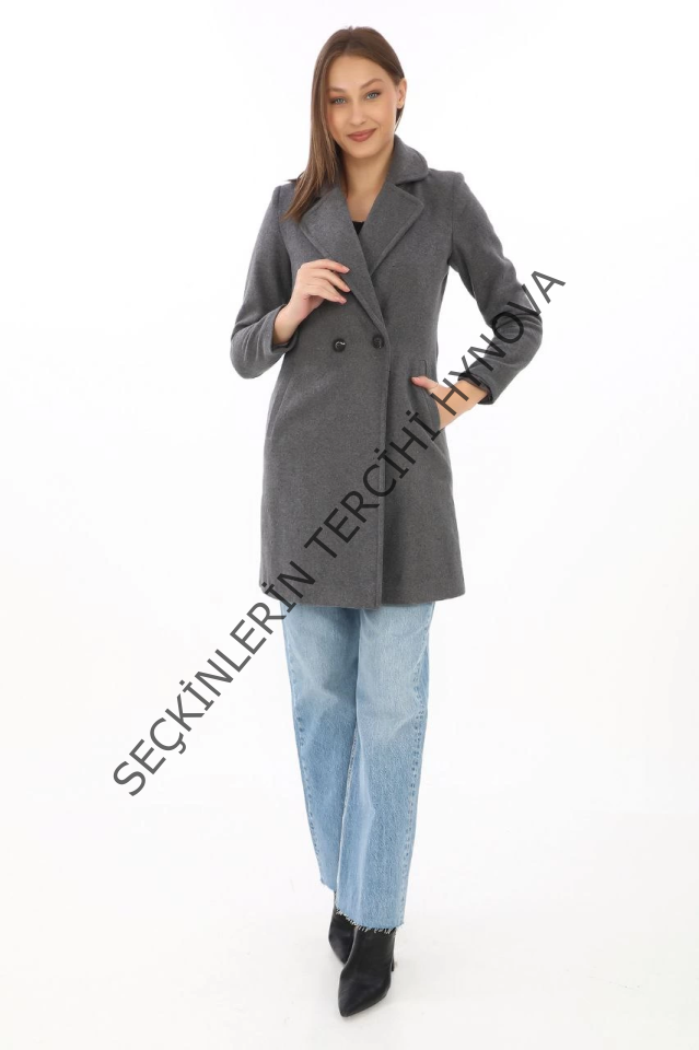 Kaşe Kaban – Siyah Yünlü Dokuma, Kruvaze Yaka, Astarlı, Cepli, Kuşaklı Uzun Boy Tesettür Uyumlu Kışlık Şık Kaban - Füme