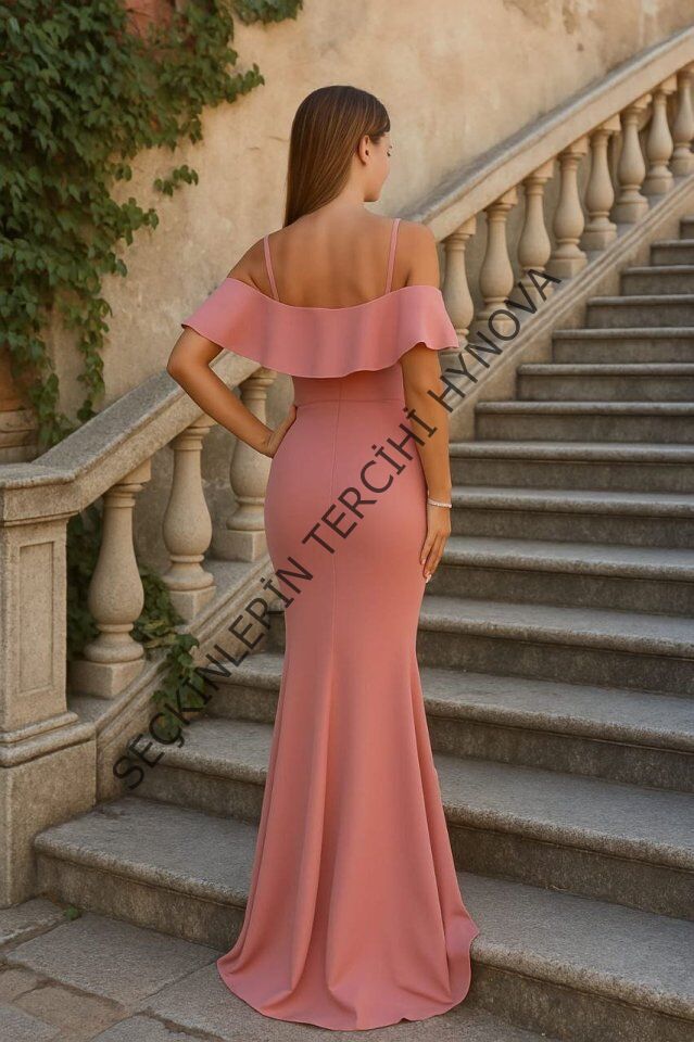 Kadın Dalgıç Krep Yırtmaç Detaylı Askılı Maxi Boy Elbise