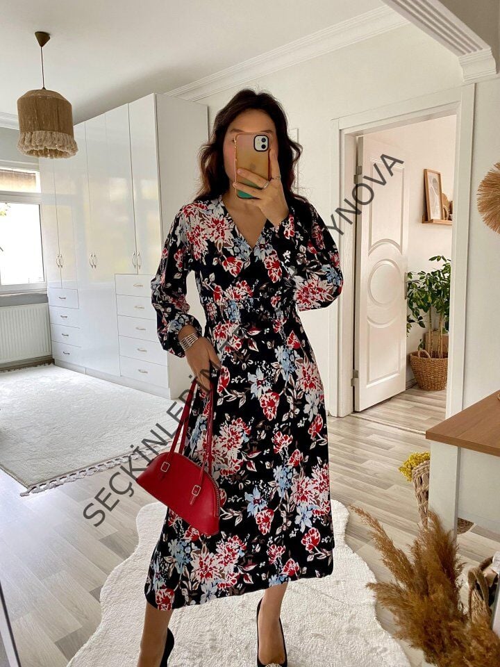 Kadın Uzun Kollu Kruvaze Yaka Beli Lastikli Yandan Yırtmaçlı Desenli Dalgıç Elbise