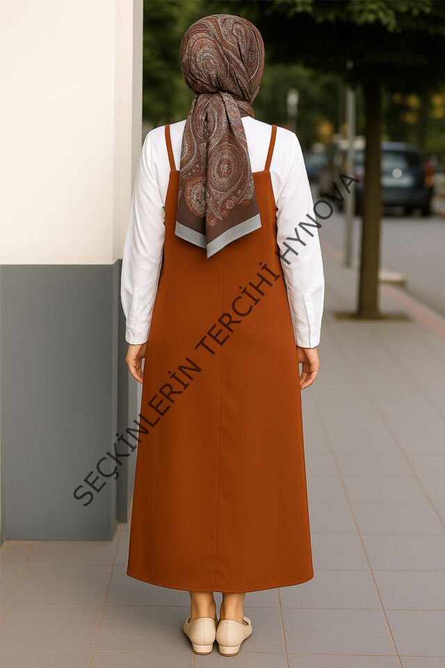 Kadın Kahverengi Basic Ayarlanabilir Askılı Jile Elbise – Şık, Rahat ve 4 Mevsim Kullanıma Uygun