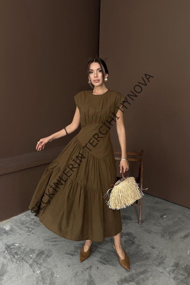 Kahverengi Büzgü Detaylı Keten Elbise