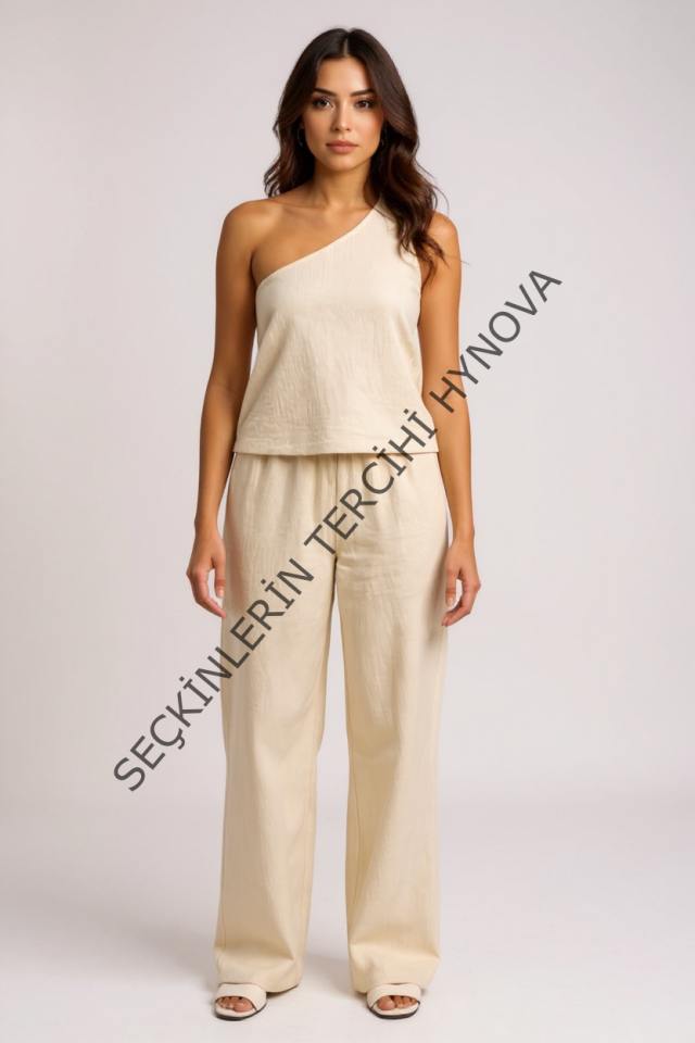 Kadın Beyaz Tek Omuzlu Şık Bluz & Geniş Paça Pantolon İkili Takım