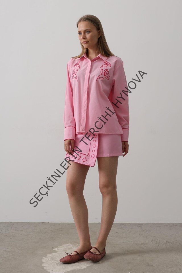 Nakış Detaylı Etekli Takım - Pembe