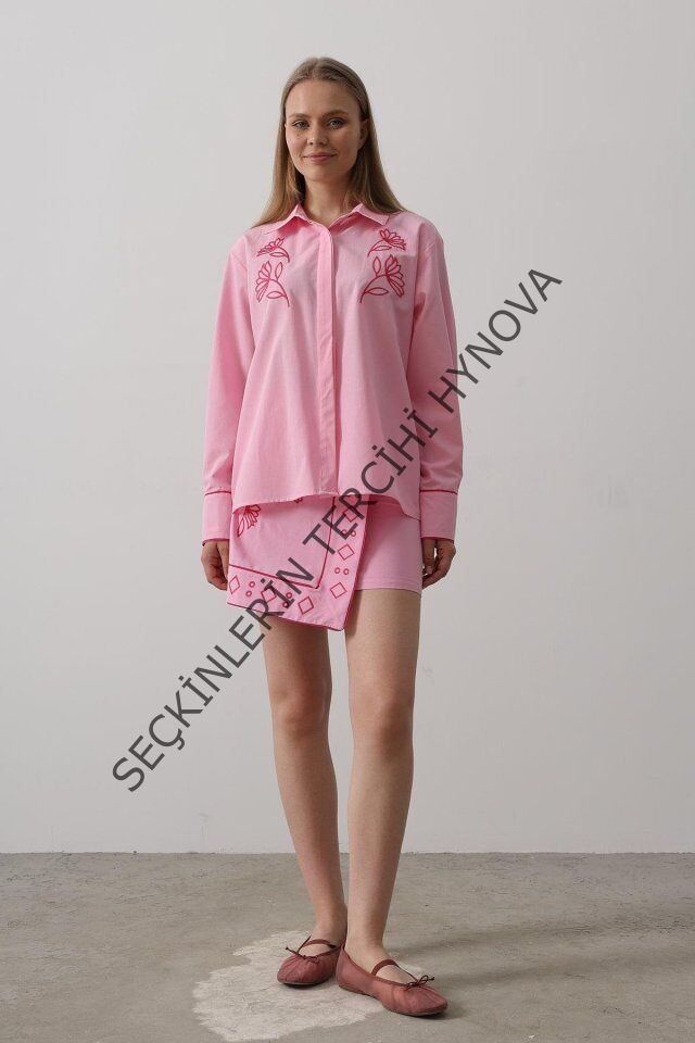 Nakış Detaylı Etekli Takım - Pembe