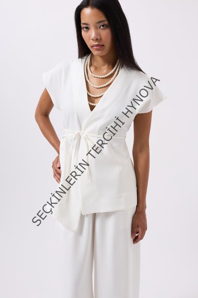 Bağcık Detay Yelek