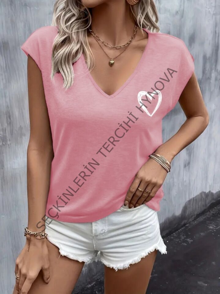 Kadın Kısa Kollu V Yakalı Kalp Baskılı Viskon Bluz